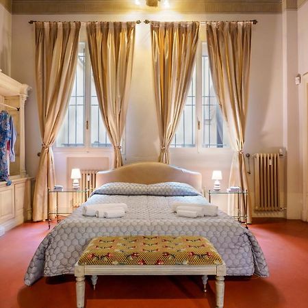 Suite Aldrovandi, With Private Garden Bolonya Dış mekan fotoğraf