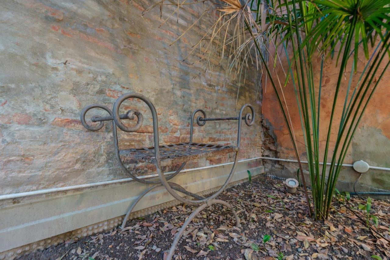 Suite Aldrovandi, With Private Garden Bolonya Dış mekan fotoğraf